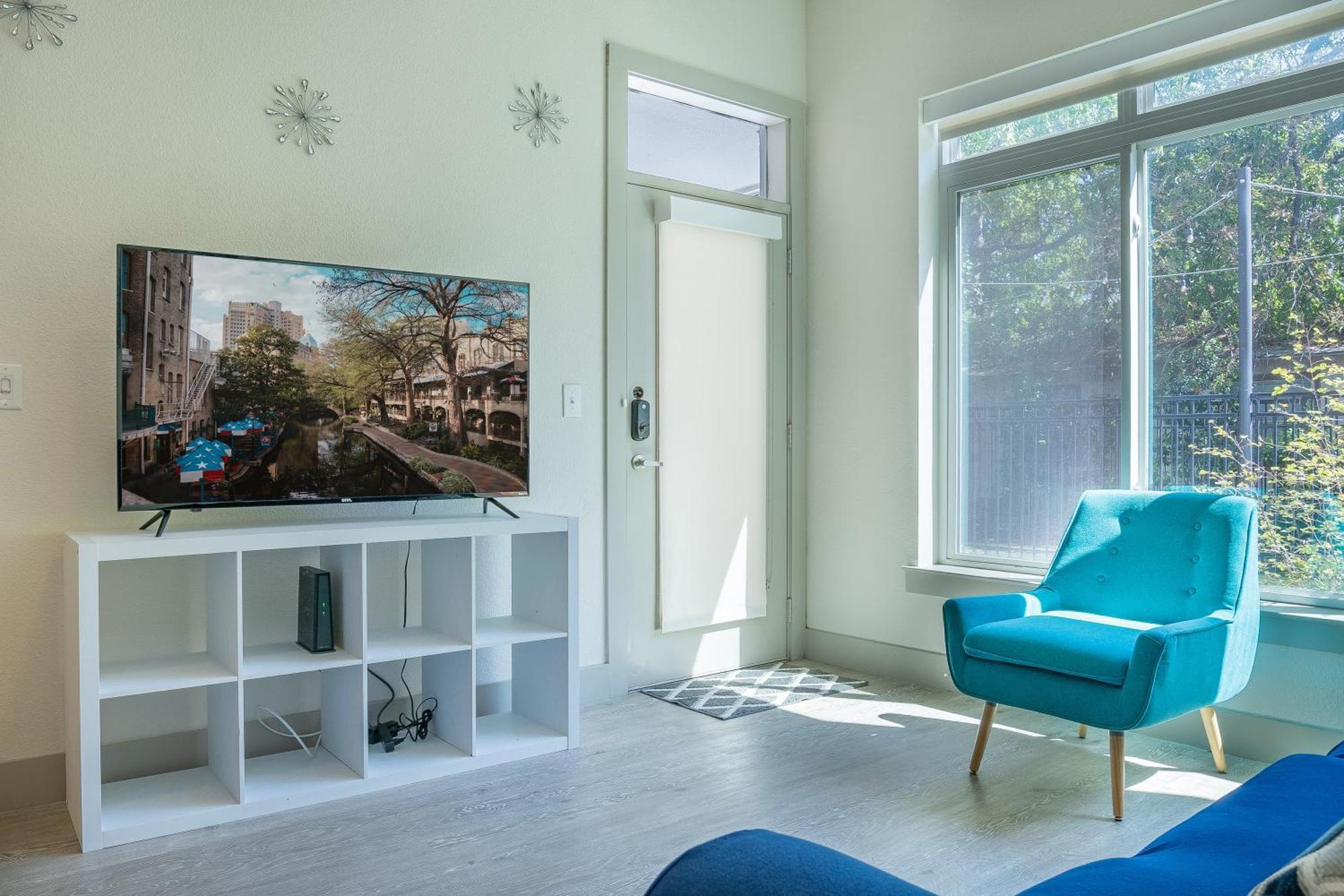 Beautiful Riverwalk Apt With Full Amenities, King Bed & Free Parking San Antonio Exteriör bild