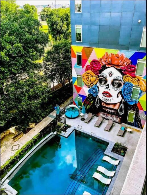 Beautiful Riverwalk Apt With Full Amenities, King Bed & Free Parking San Antonio Exteriör bild