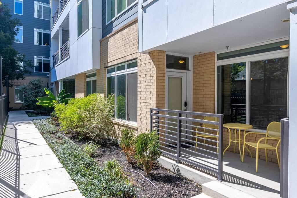 Beautiful Riverwalk Apt With Full Amenities, King Bed & Free Parking San Antonio Exteriör bild